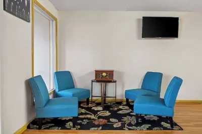 Photo 3 - Americas Best Value Inn Danville