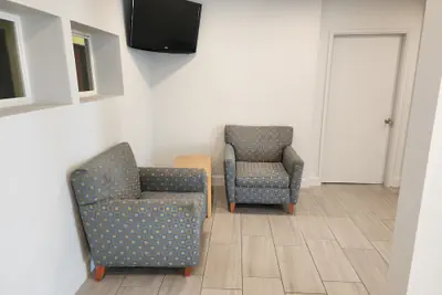 Photo 3 - MetroParc 'nSuites