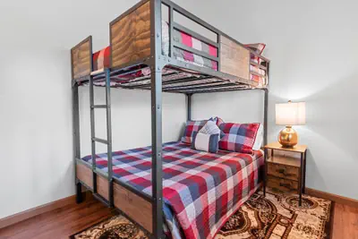 Photo 4 - Cute Cozy Cabin