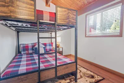 Photo 3 - Cute Cozy Cabin