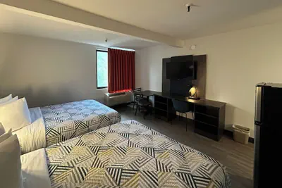 Photo 3 - Studio 6 San Diego, Ca – Hotel Circle – Mission Valley