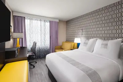 Photo 2 - GLō Best Western Bronx NYC