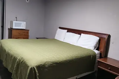 Photo 4 - Sunrise Inn