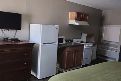 Photo 5 - Sunrise Inn