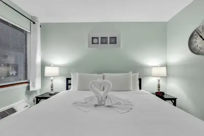 Photo 4 - Bluewater Resort Condos