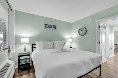 Photo 5 - Bluewater Resort Condos