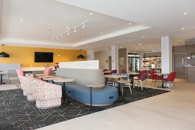 Photo 3 - Home2 Suites By Hilton Lima