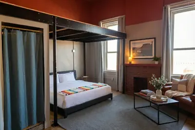 Photo 2 - The Well Hotel & Taproom