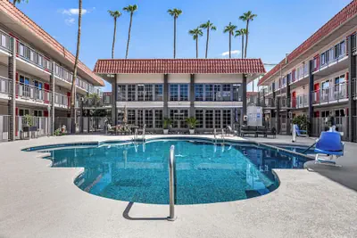 Photo 2 - Tempe Oasis