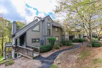 Photo 2 - Seven Springs Resort 1br Condo, Shuttle To Slopes! 1 Bedroom Condo