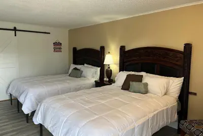 Photo 3 - Ball Parks Inn