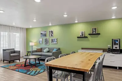 Photo 4 - Woodspring Suites Loves Park Rockford