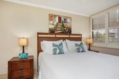 Photo 2 - Kamaole Sands Condos Close to Beach with Parking