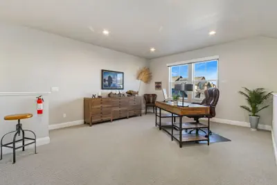 Photo 4 - Colorado Modern Retreat w/ King Beds, Pickleball