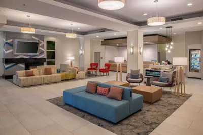 Photo 3 - Hilton Garden Inn Tacoma Downtown