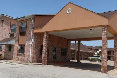 Photo 2 - GREAT WESTERN INN