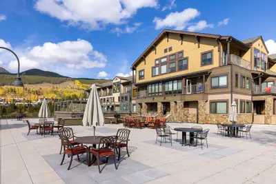 Photo 2 - 2756 Slopeside Condo
