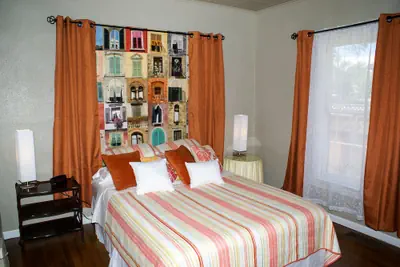 Photo 3 - My Home Is Your Home 2 Bedroom Home