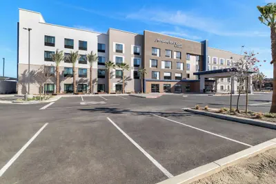 Photo 2 - Hampton Inn & Suites Corona, Ca