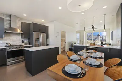 Photo 2 - Mountain View Home w/ King Beds & Rooftop Deck