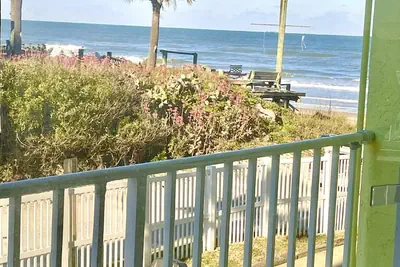 Photo 2 - Sandy Shores - Ocean View At Symphony Beach Club