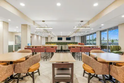 Photo 3 - Home2 Suites By Hilton Madison East