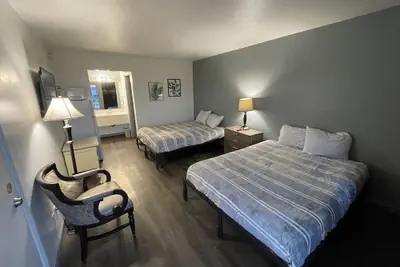 Photo 5 - Canyon Inn
