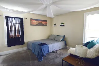 Photo 4 - Evanston BnB