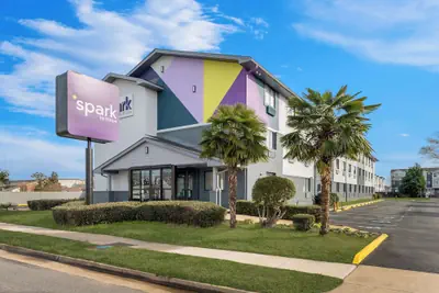 Photo 2 - Spark by Hilton Norfolk