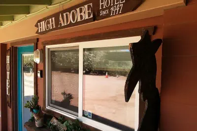 Photo 2 - Hilltop Tavern and Inn