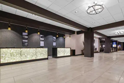 Photo 4 - Drury Plaza Hotel Pigeon Forge