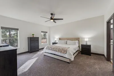 Photo 3 - Scenic Golf Retreat With Modern Comforts & Fireplace 4 Bedroom Townhouse