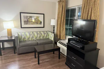 Photo 3 - MainStay Suites Washington Dulles Airport