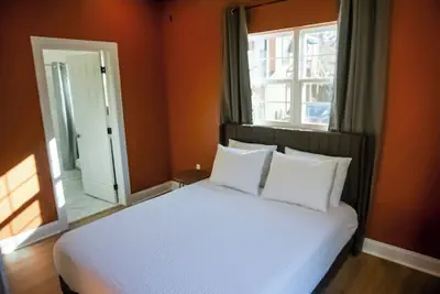 Photo 4 - StayAE - Flamingo House
