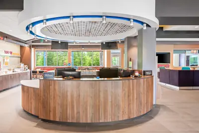 Photo 5 - Tru By Hilton Holland, Mi