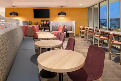 Photo 4 - Home2 Suites By Hilton Woodland Sacramento
