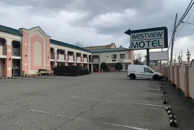 Photo 2 - Westview Motel