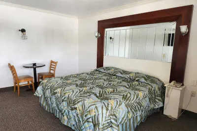 Photo 5 - Westview Motel