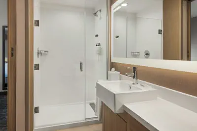 Photo 3 - SpringHill Suites by Marriott Eau Claire