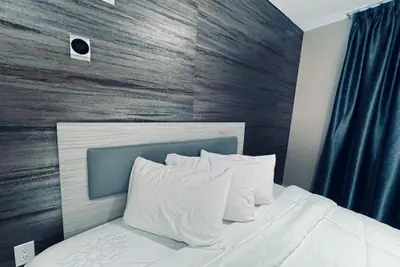 Photo 4 - ROSE HOTEL BRONX