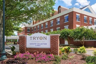 Photo 2 - Tryon Riverfront Inn New Bern, Tapestry