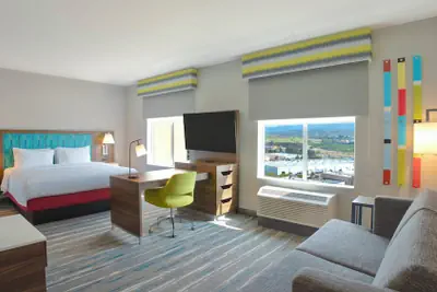 Photo 2 - Hampton Inn By Hilton Santa Clarita-Valencia
