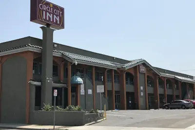 Photo 2 - Corona Inn