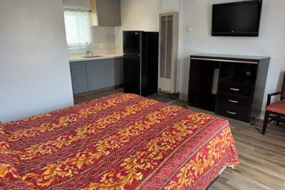 Photo 3 - BORONDA INN