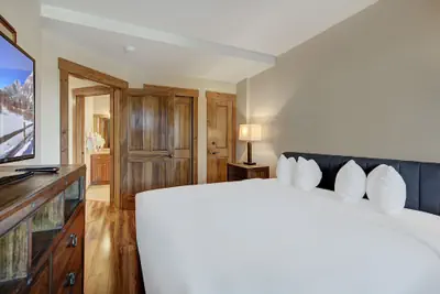Photo 5 - Cozy Ski Chalet With Large Balcony 1 Bedroom Condo