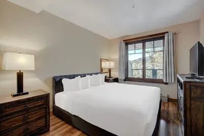 Photo 4 - Cozy Ski Chalet With Large Balcony 1 Bedroom Condo