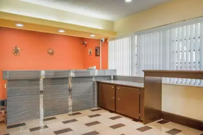 Photo 5 - OYO Budget Inn Bartow