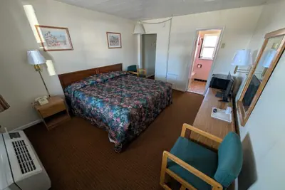 Photo 4 - Relax Inn