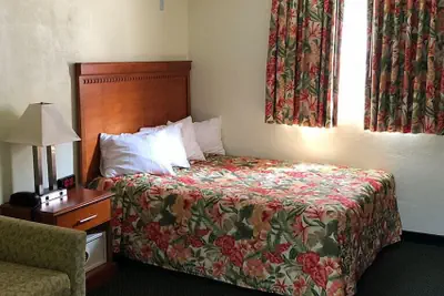 Photo 3 - Relax Inn