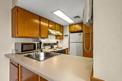 Photo 4 - Sleeps 4 Private Balcony w Views Heated Pool
